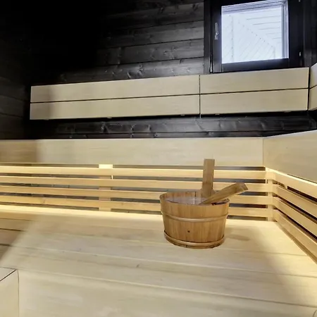 Arctic Wood&Sauna Retreat * Rovaniemi