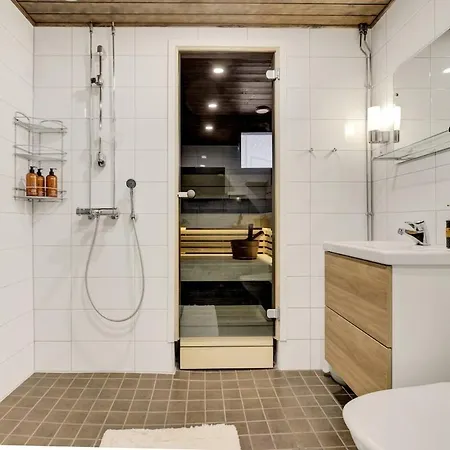 アパート Arctic Hideaway - Sauna, Fireplace And Parking ロヴァニエミ