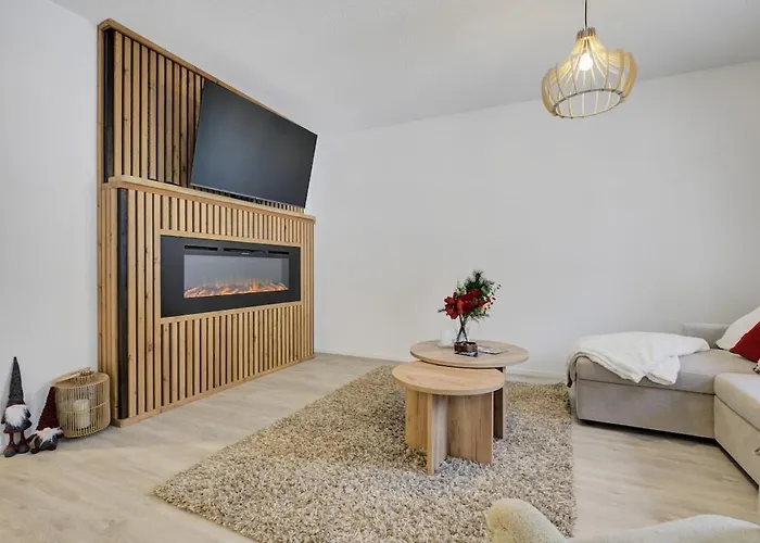 Arctic Hideaway - Sauna, Fireplace And Parking