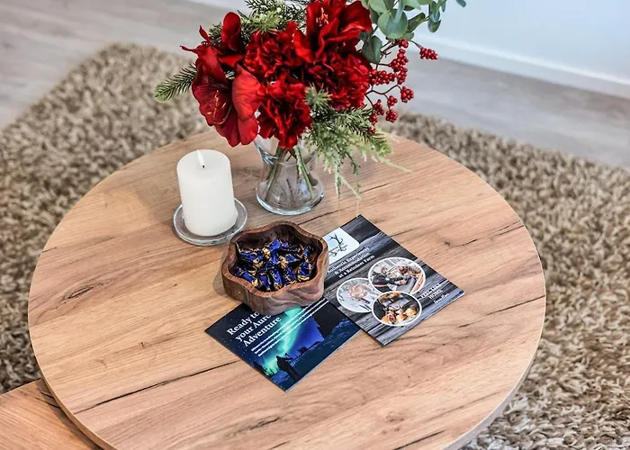 Arctic Hideaway - Sauna, Fireplace And Parking *