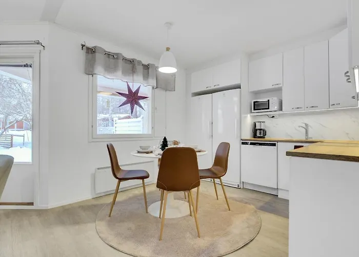 Arctic Hideaway - Sauna, Fireplace And Parking Apartmán Rovaniemi