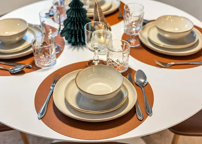 Arctic Hideaway - Sauna, Fireplace And Parking *