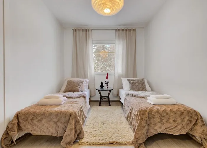 Arctic Hideaway - Sauna, Fireplace And Parking Rovaniemi